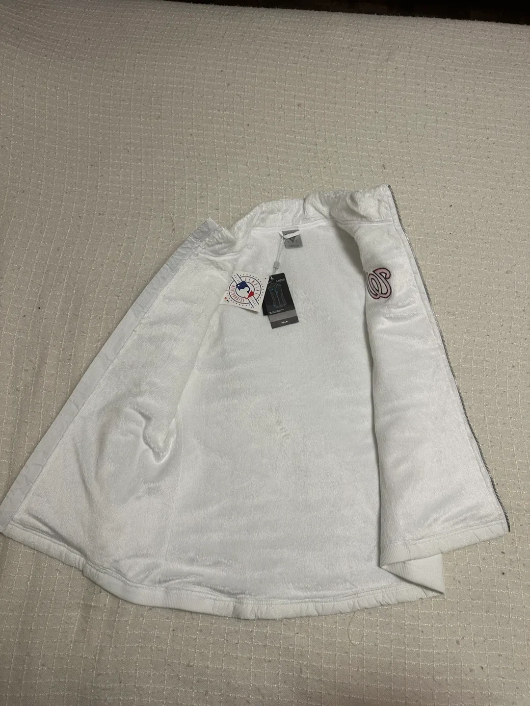 New Levelwear MLB Washington Nationals Vest - L image indicator(3)