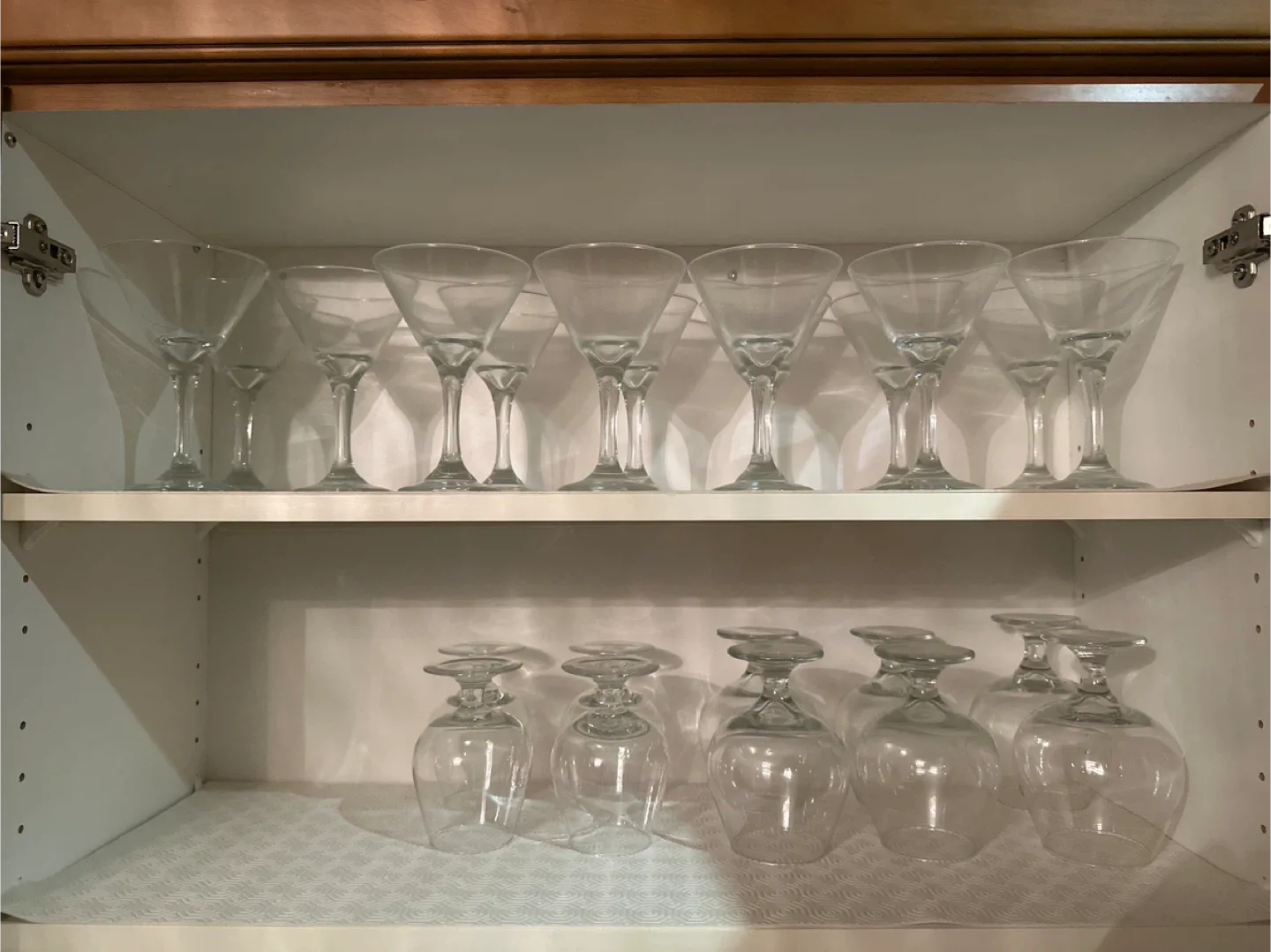 Mixed Glassware Lot - Cocktail & Brandy Glasses image indicator(4)