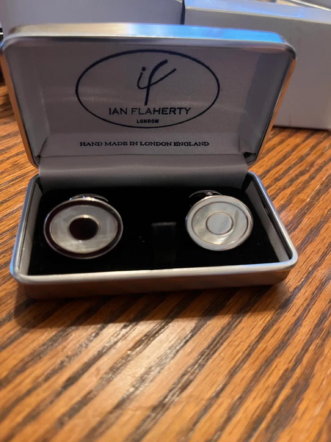 Ian Flaherty London Cufflinks image indicator(3)