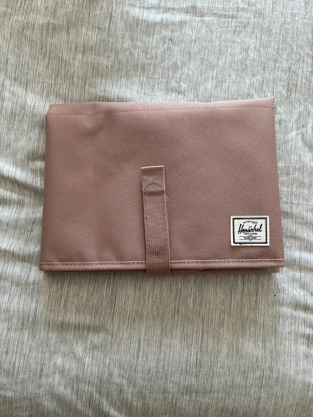 Herschel Rose Changing Pad Backpack image indicator(4)