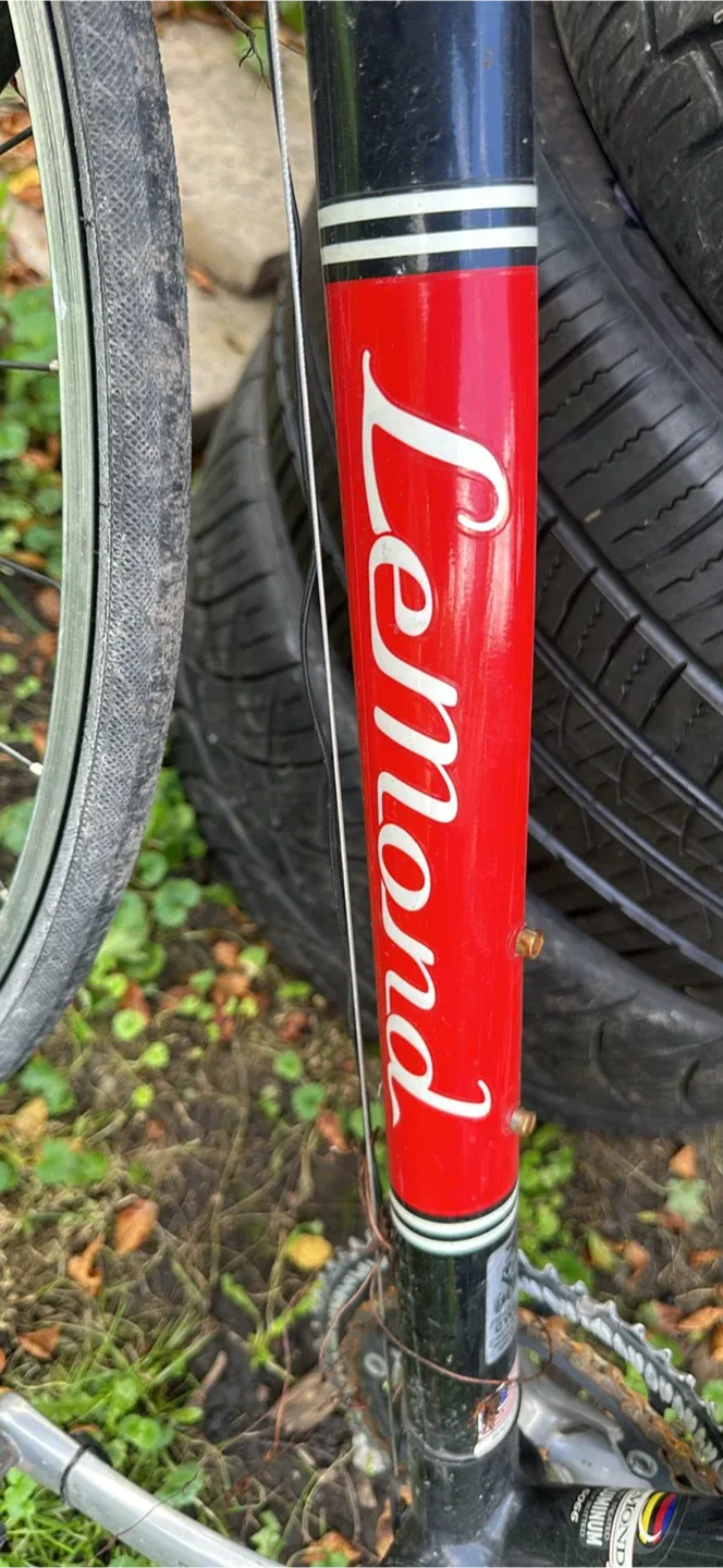 Lemond Road Bike - Black and Red image indicator(5)