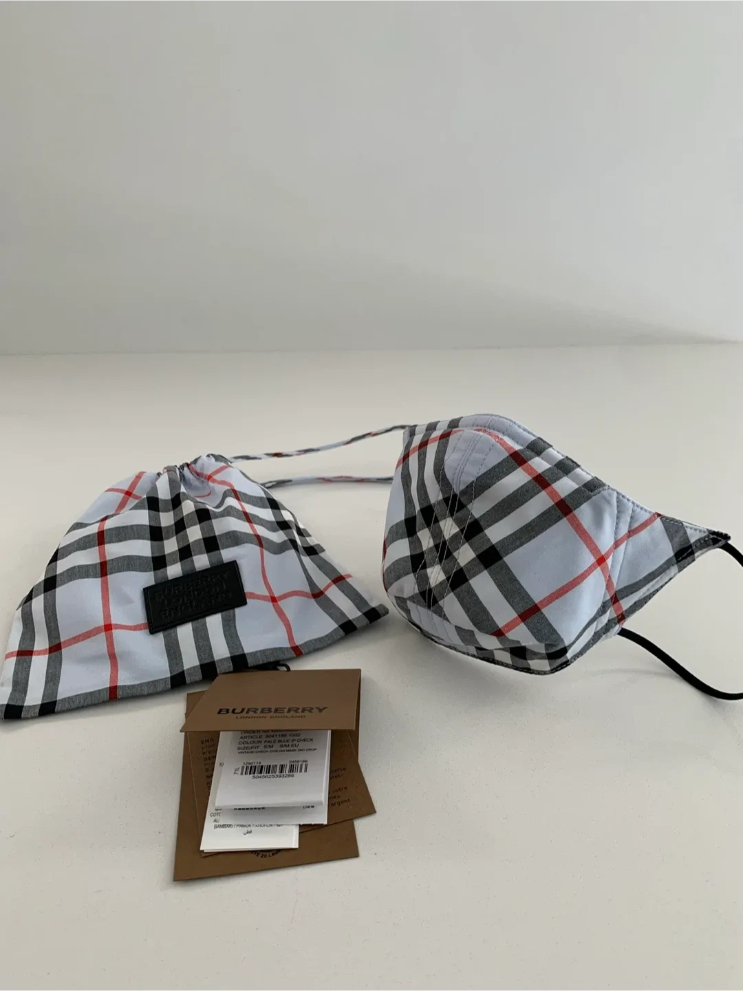 NWT Burberry Face Mask with Pouch image indicator(5)
