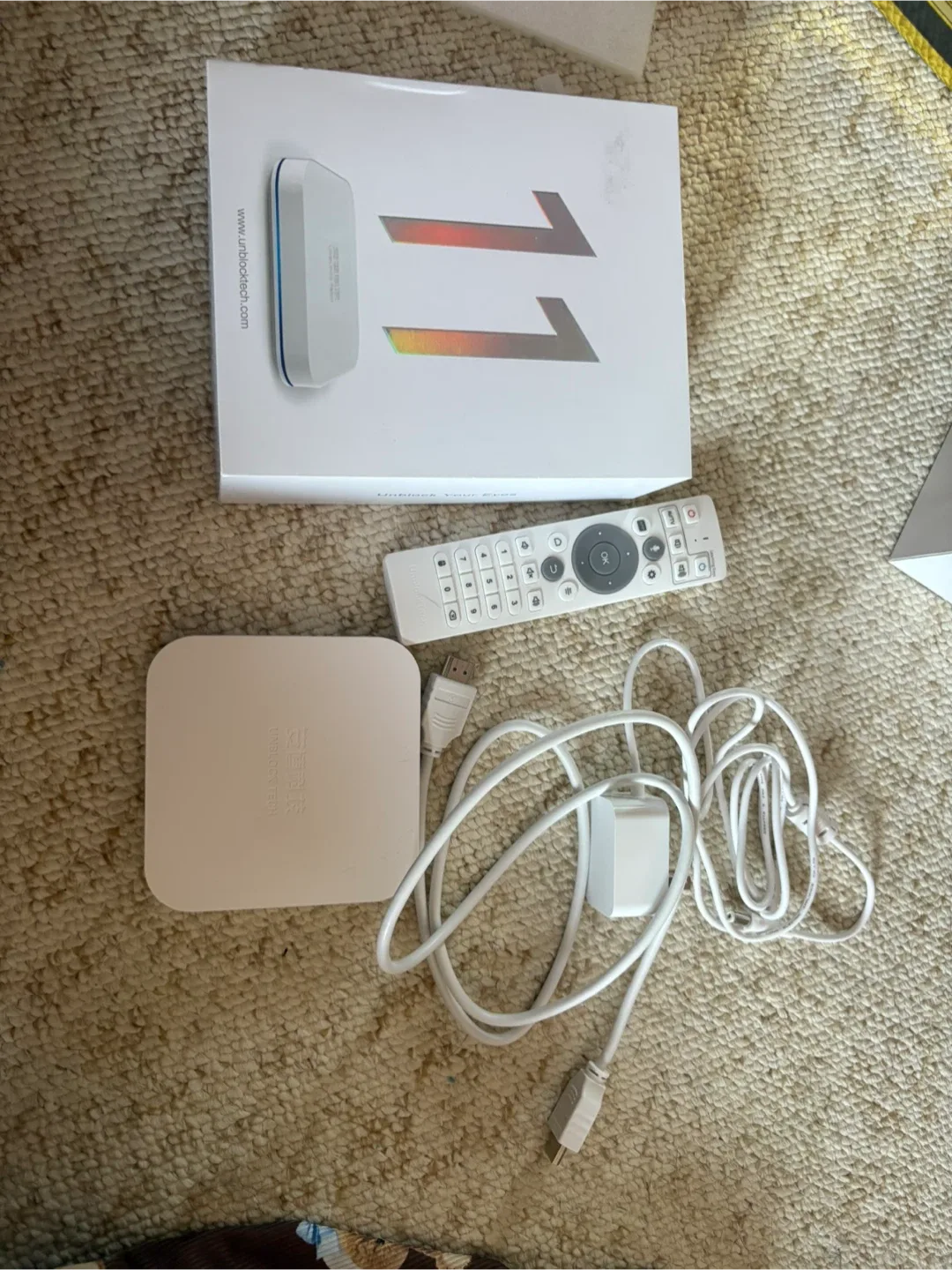 UBOX 11 Android TV Box - Like New! image indicator(3)