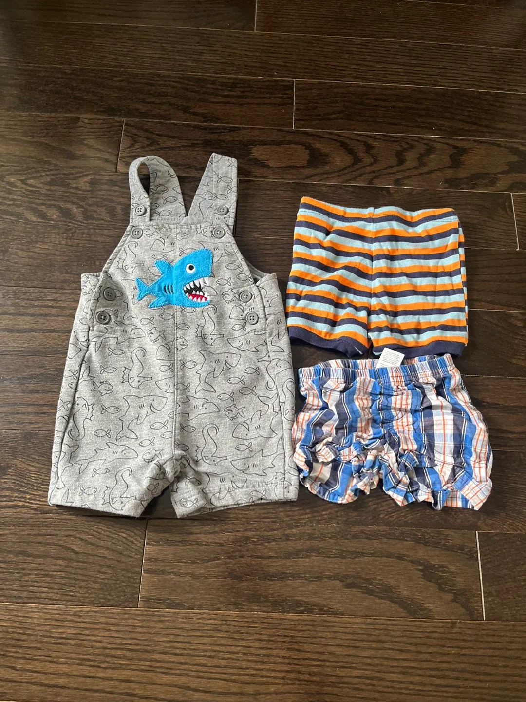 Baby boys 50+ clothes bundle image indicator(4)
