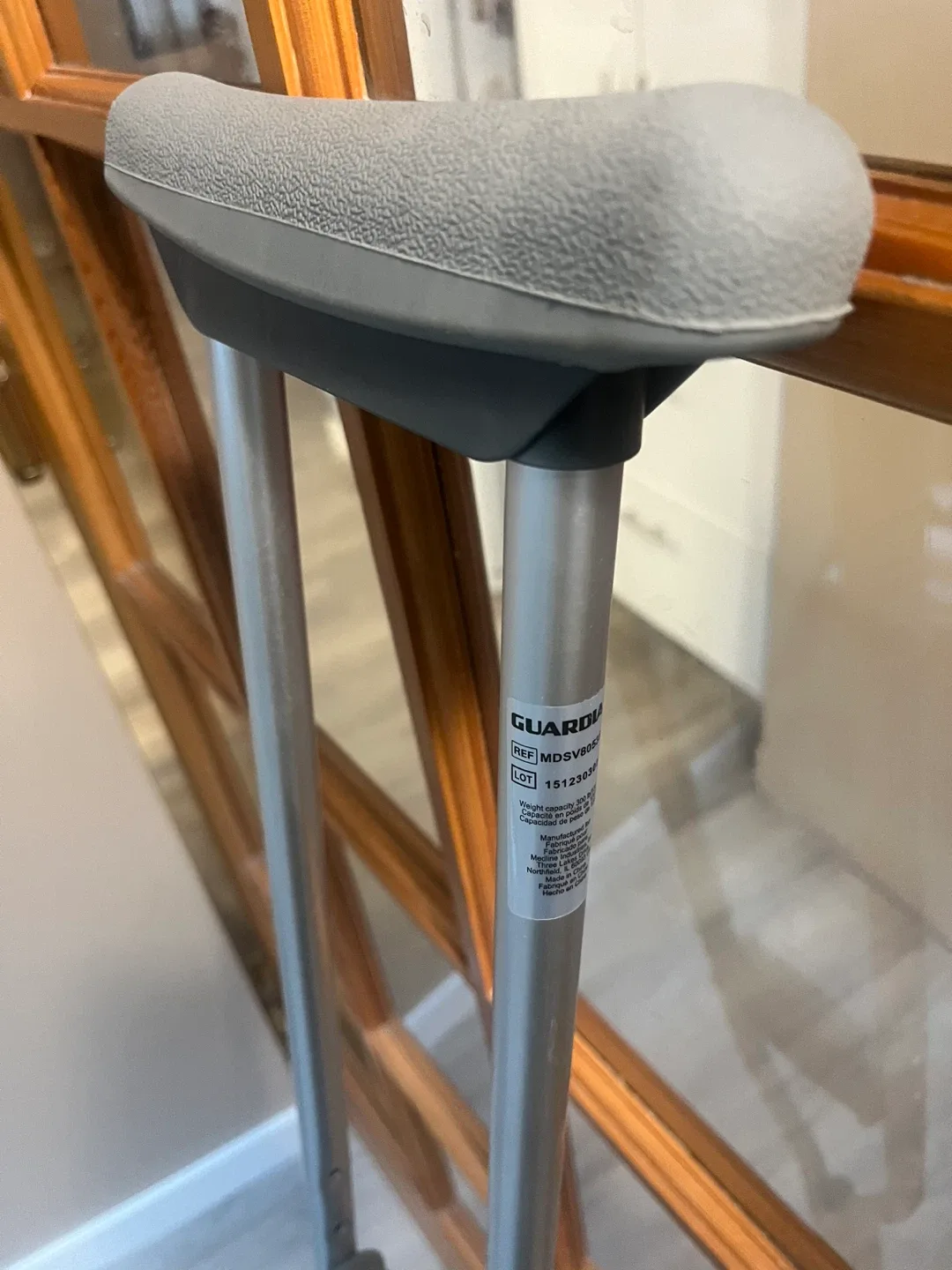 Adjustable Aluminum Crutches image indicator(7)