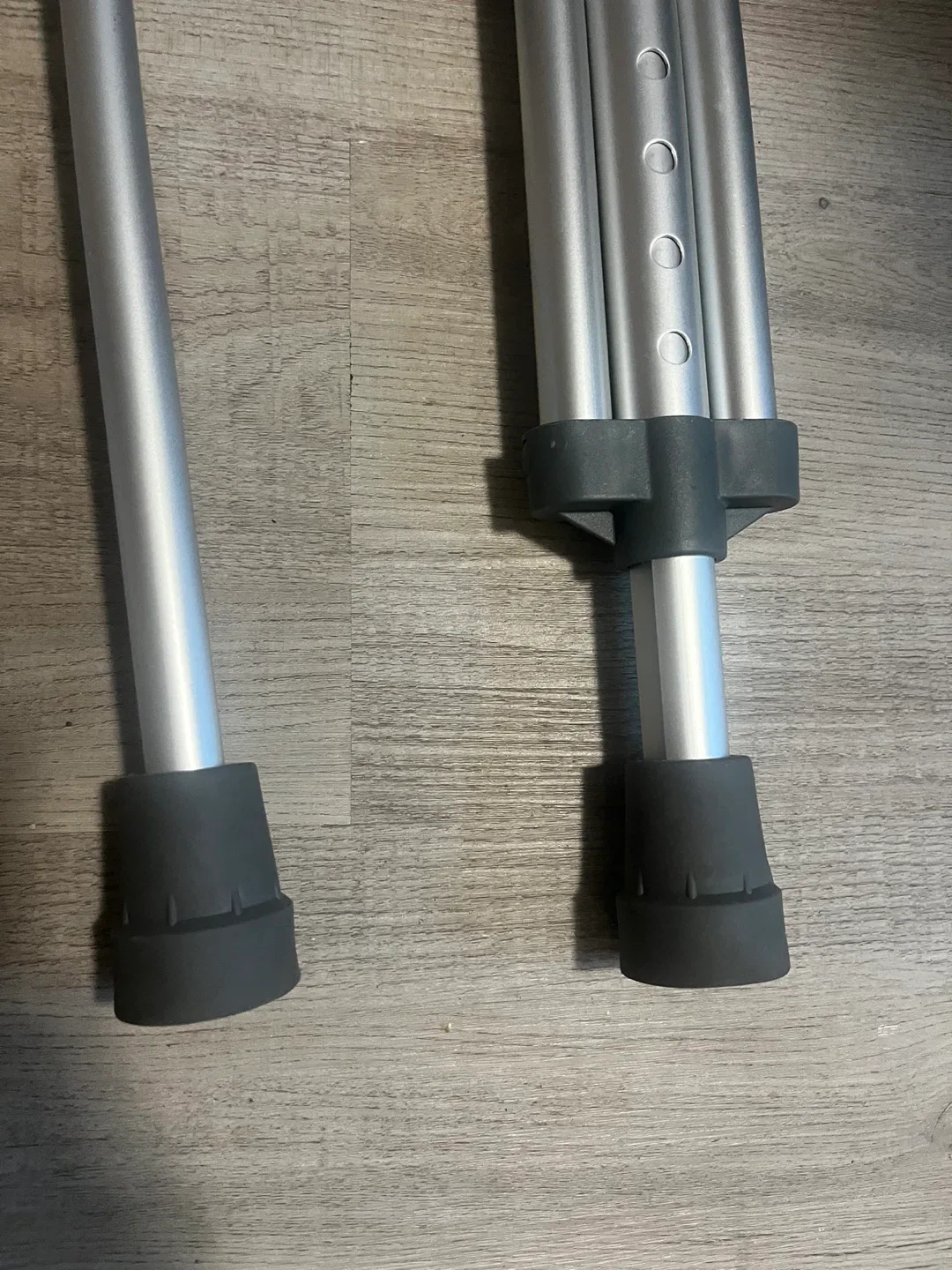 Adjustable Aluminum Crutches image indicator(3)