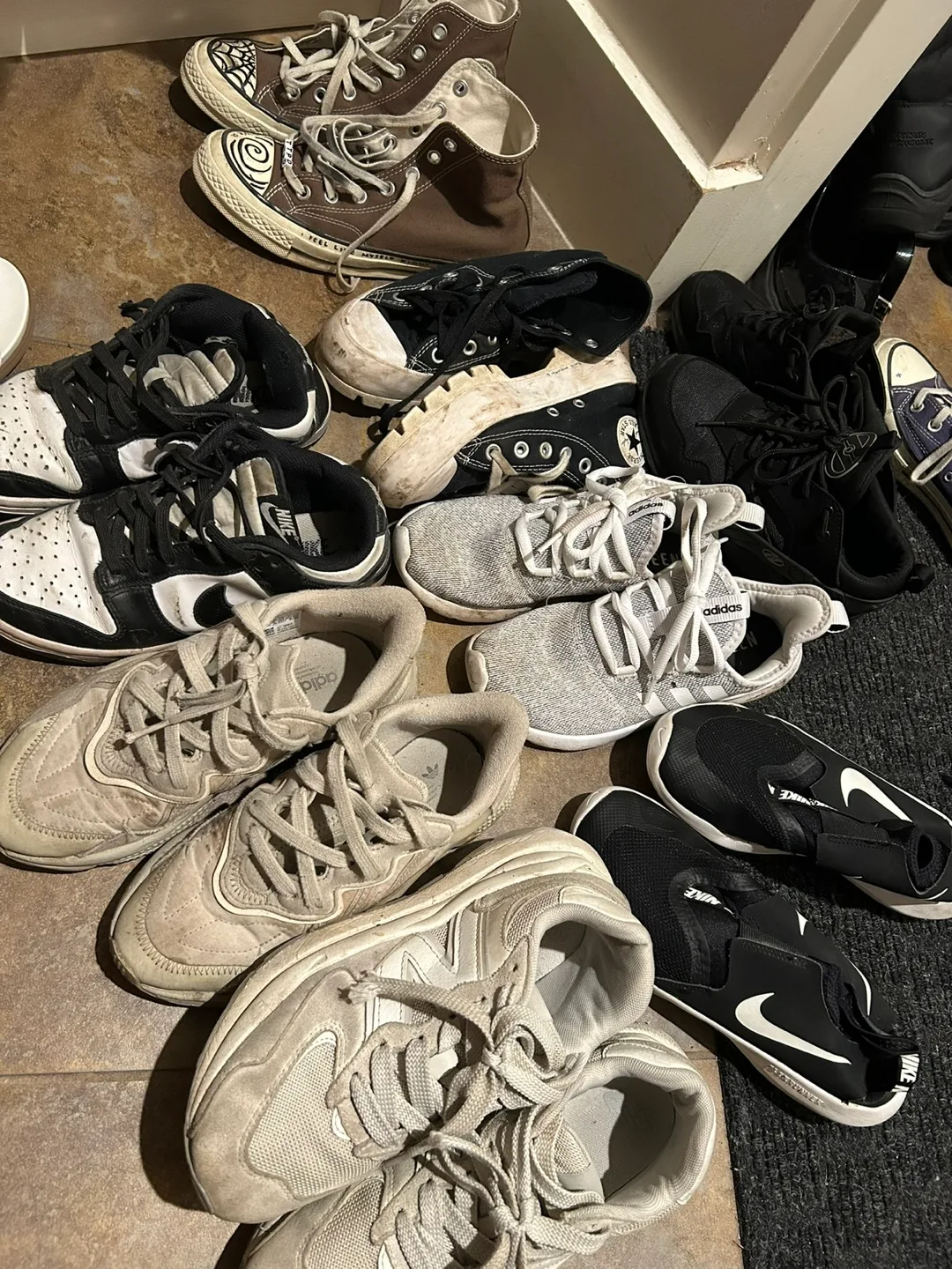 Mixed Lot of Used Sneakers image indicator(3)