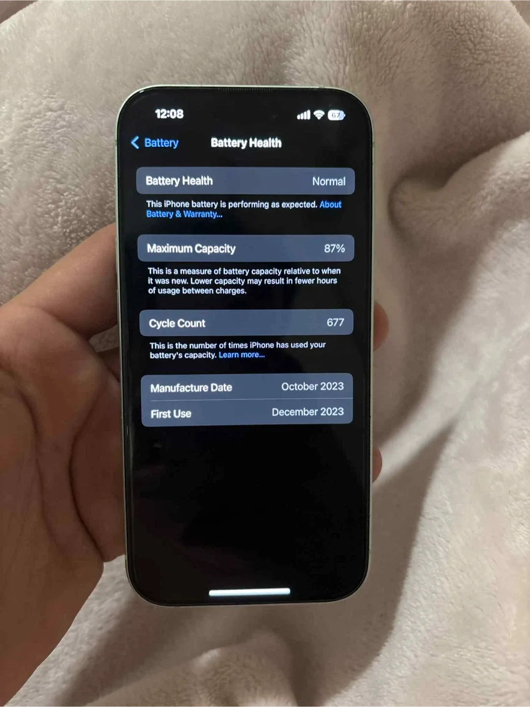 Green iPhone 15 image indicator(7)