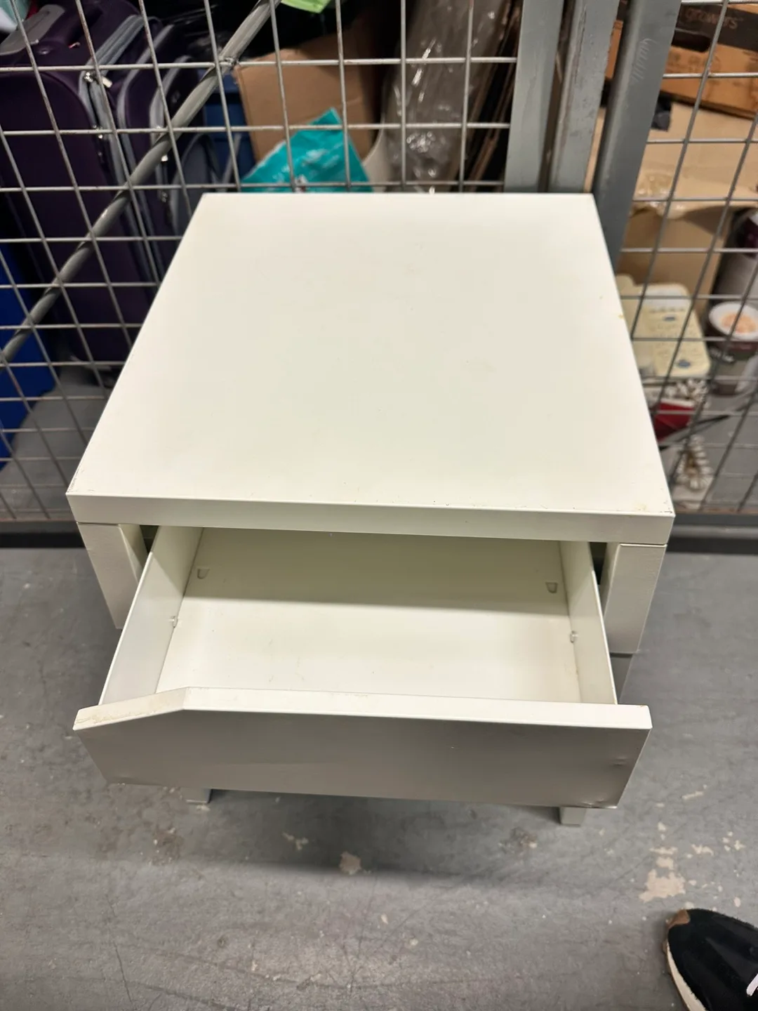 White Bedside Table with Drawer image indicator(2)
