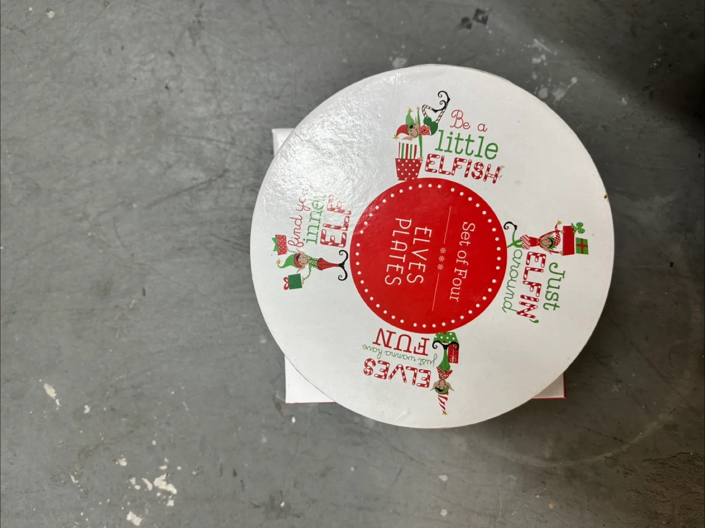 Christmas Elves Mugs & Plates Set image indicator(3)