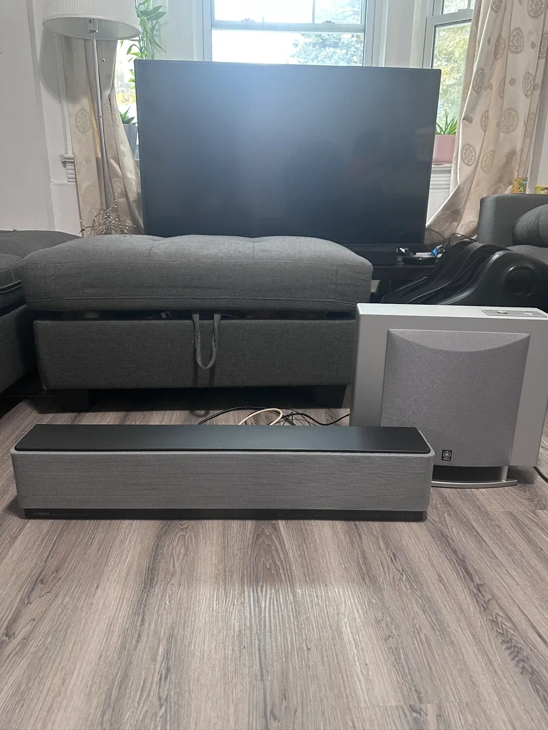 Yamaha Soundbar & Subwoofer thumbnail