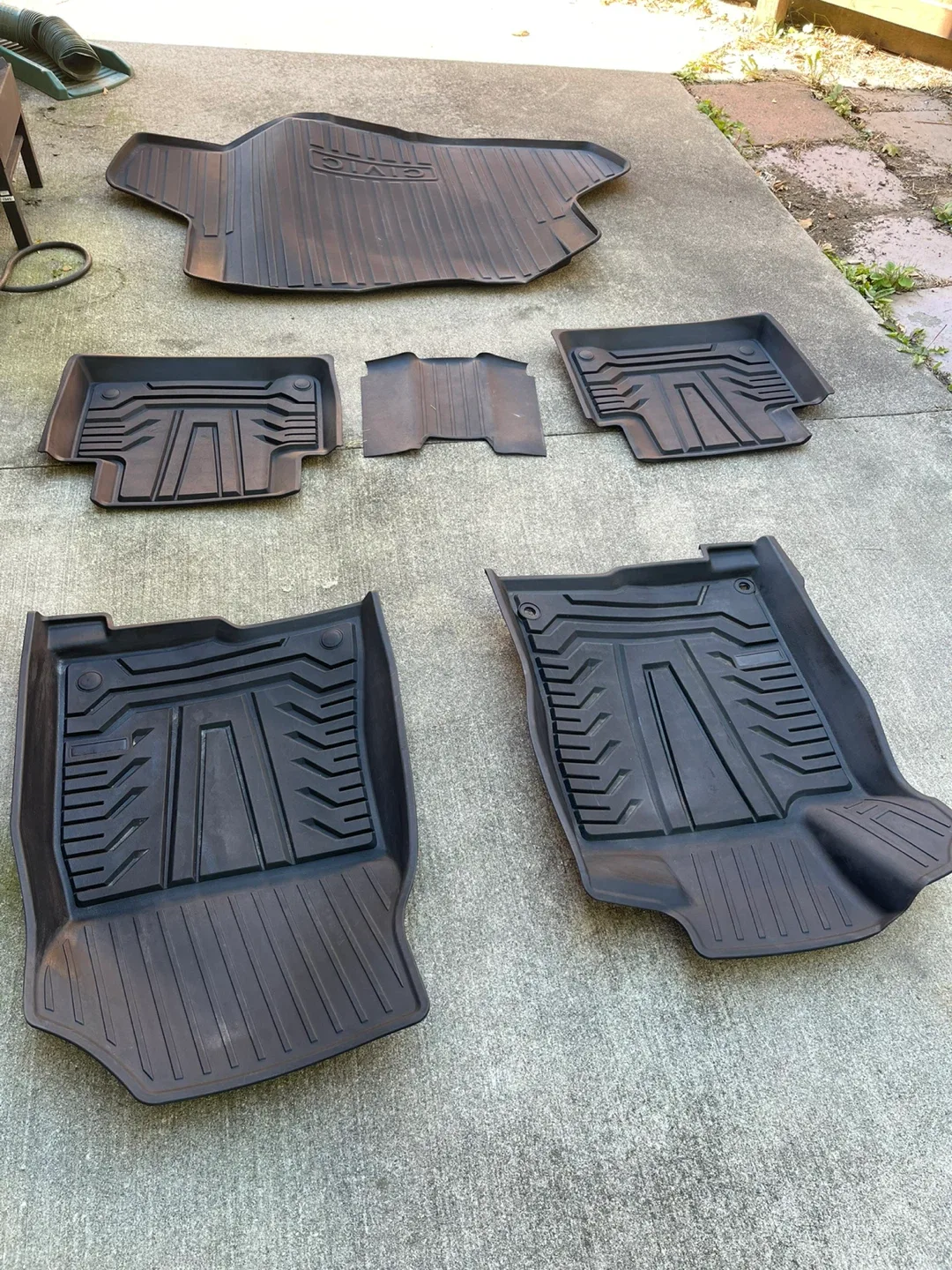 Honda Civic Floor Mats - Black (11 Gen) image indicator(2)