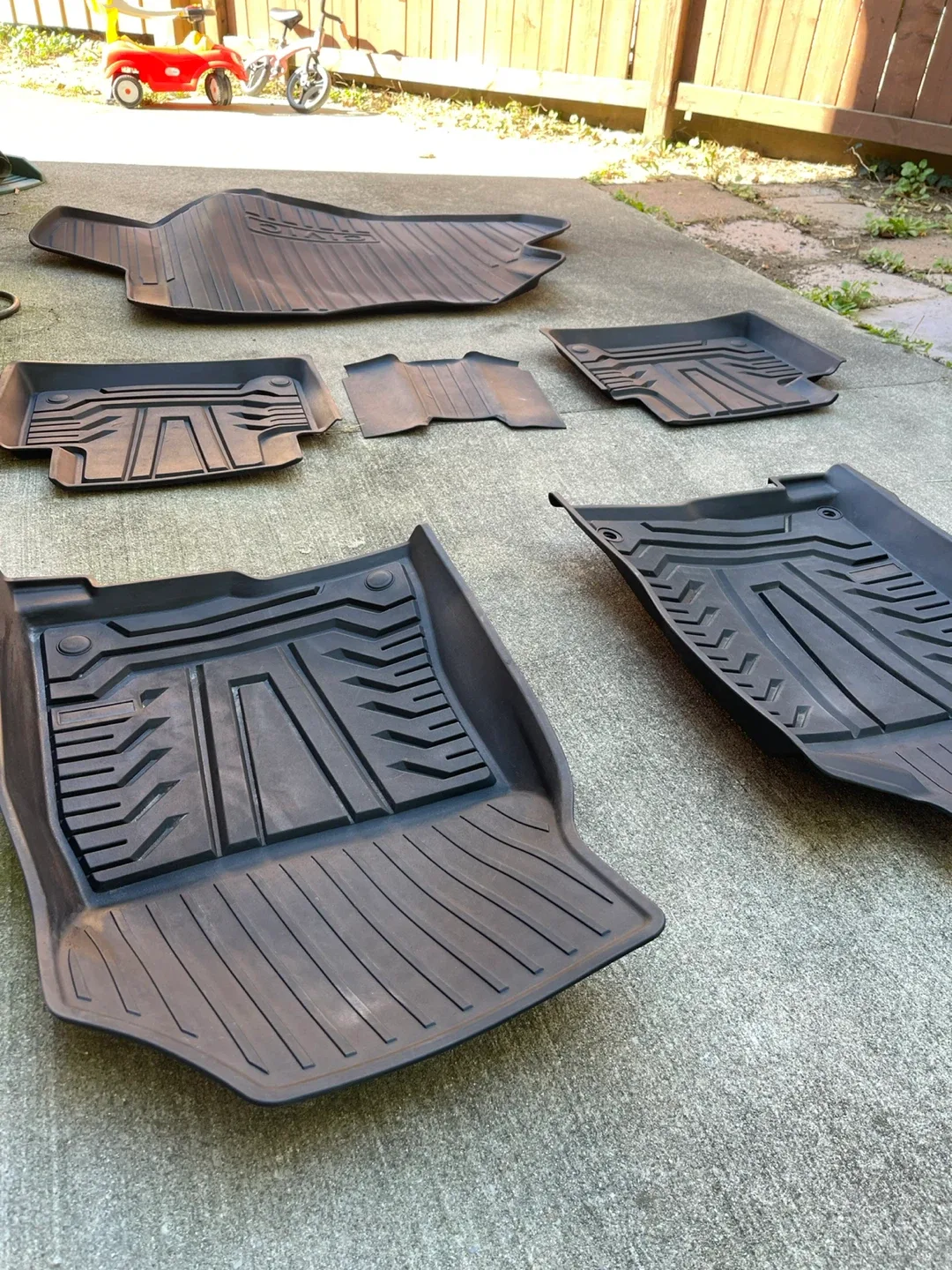 Honda Civic Floor Mats - Black (11 Gen) image indicator(3)