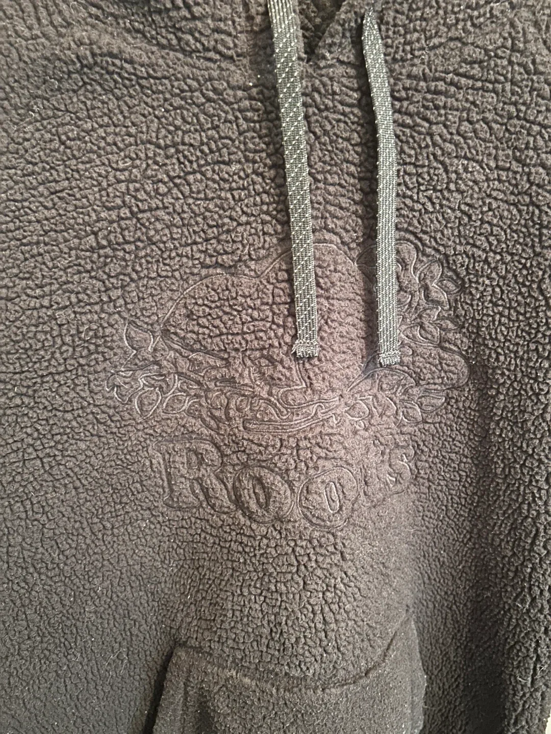Roots Black Fuzzy Hoodie - Size L image indicator(4)