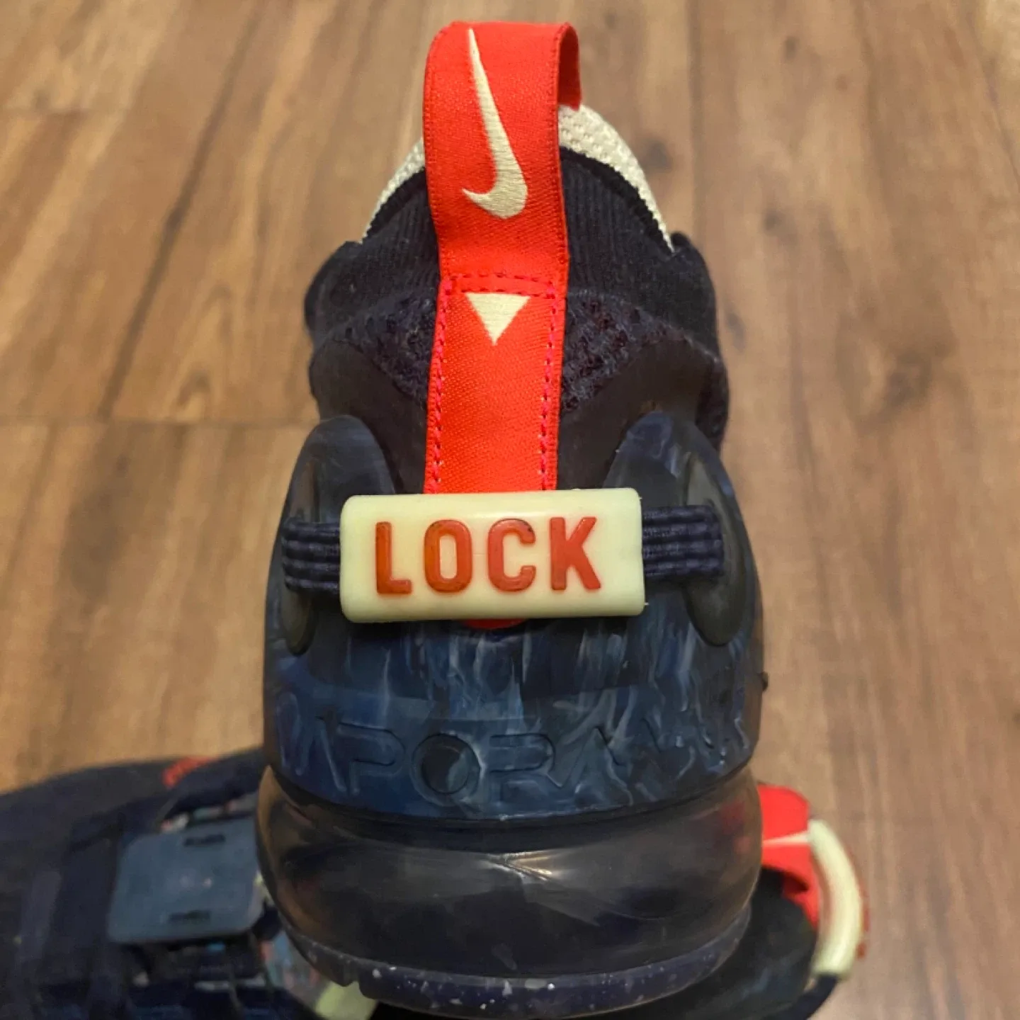 Nike Air Vapormax Flyknit 2020 Obsidian Blue Siren Red Volt image indicator(7)