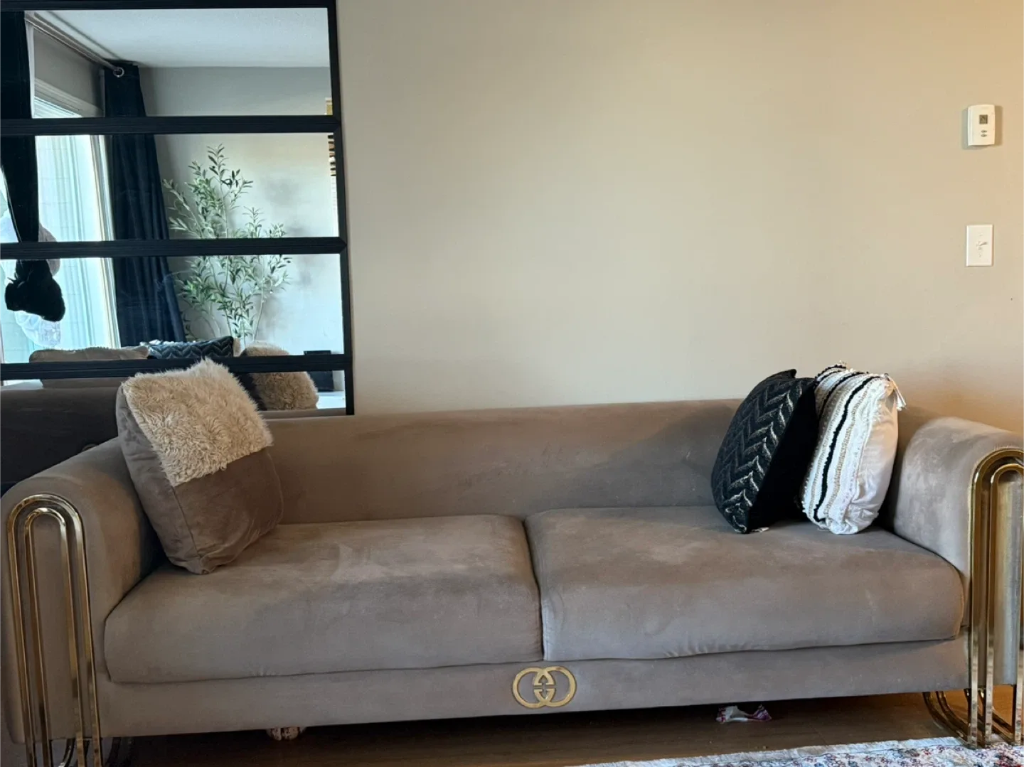 Gucci Inspired Living Room Set image indicator(2)