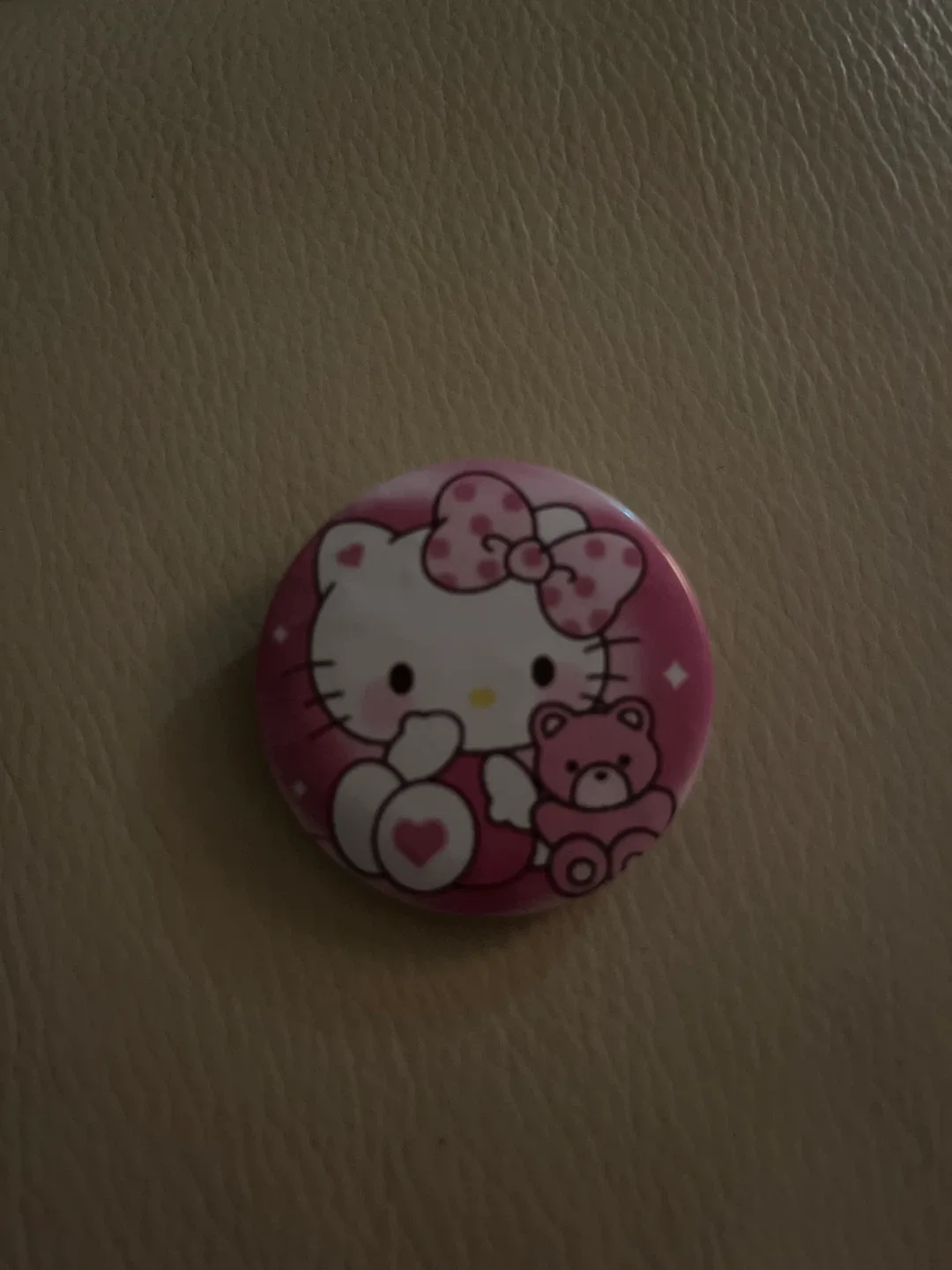 Hello Kitty Pin thumbnail