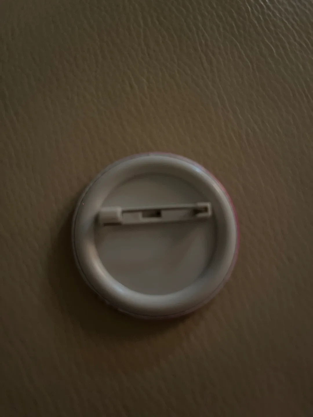 Hello Kitty Pin image indicator(2)