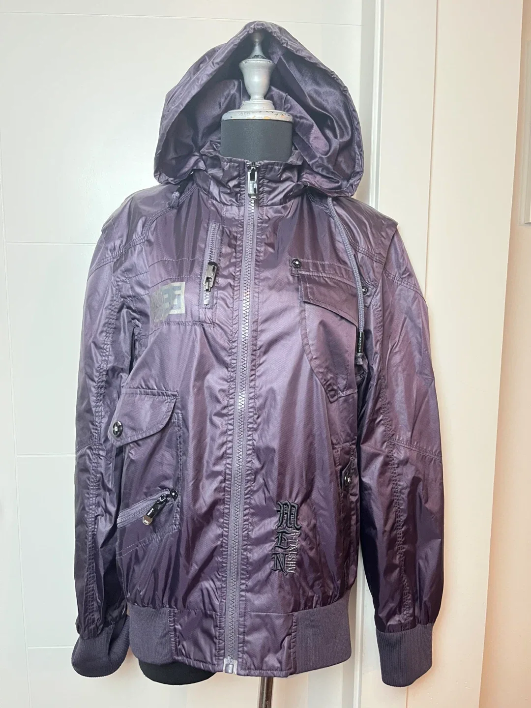 Men’s Jin Tai Shu Jacket Size M thumbnail