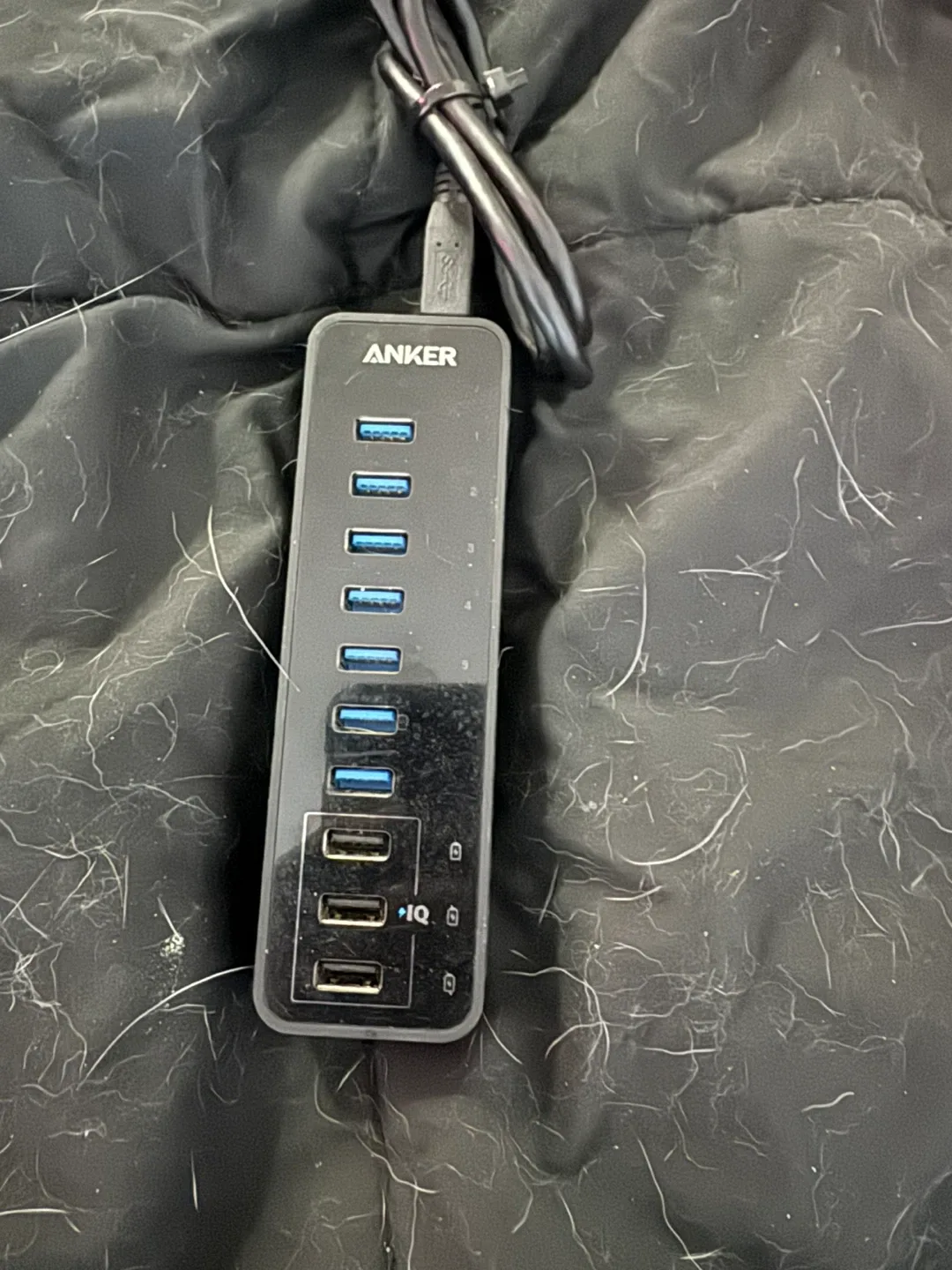 Anker USB 3.0 9-Port Hub with 2 Charging Ports thumbnail