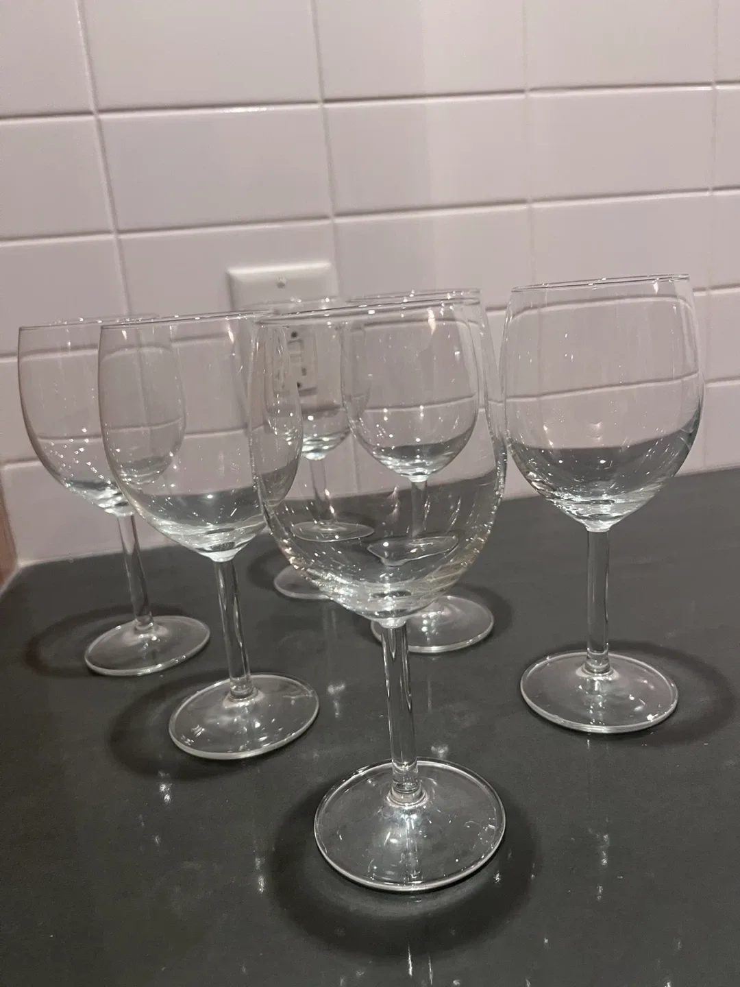 Set of 6 Wine Glasses thumbnail