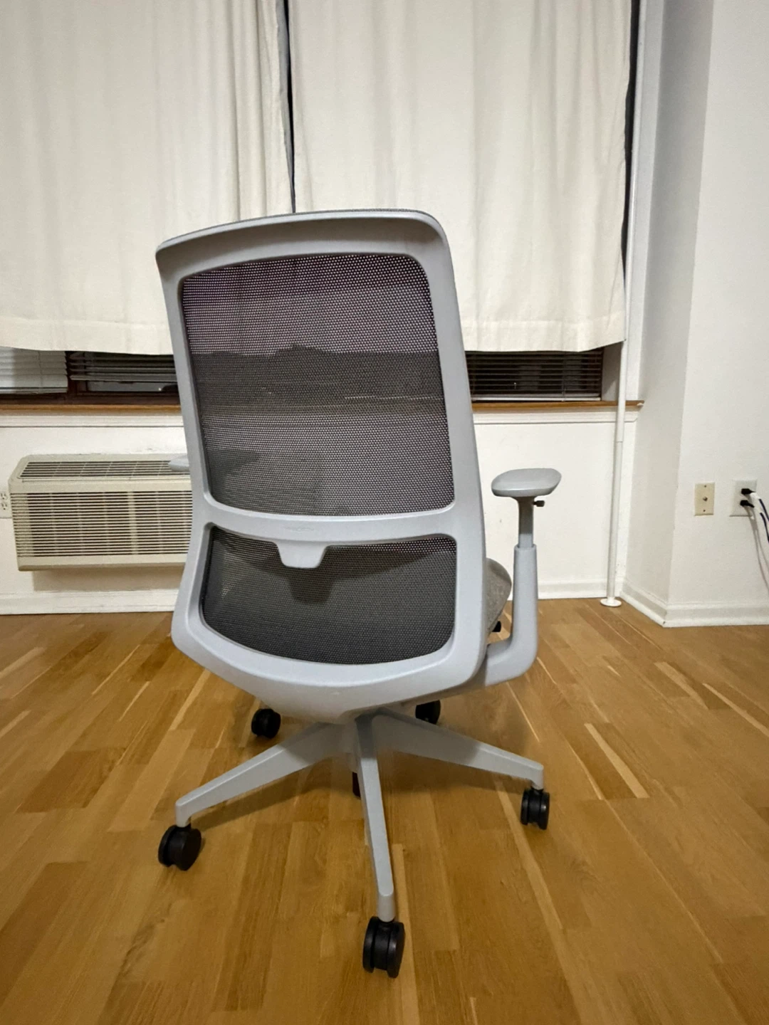 Haworth soji chair - photo 3