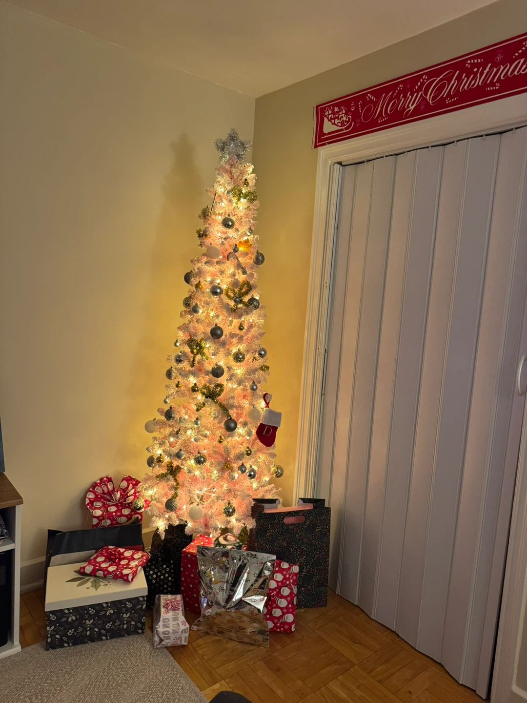 Pink Christmas Tree - photo 2