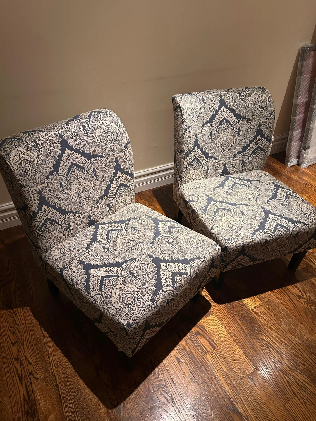 Pair of Accent Chairs - Blue & White Pattern - photo 2