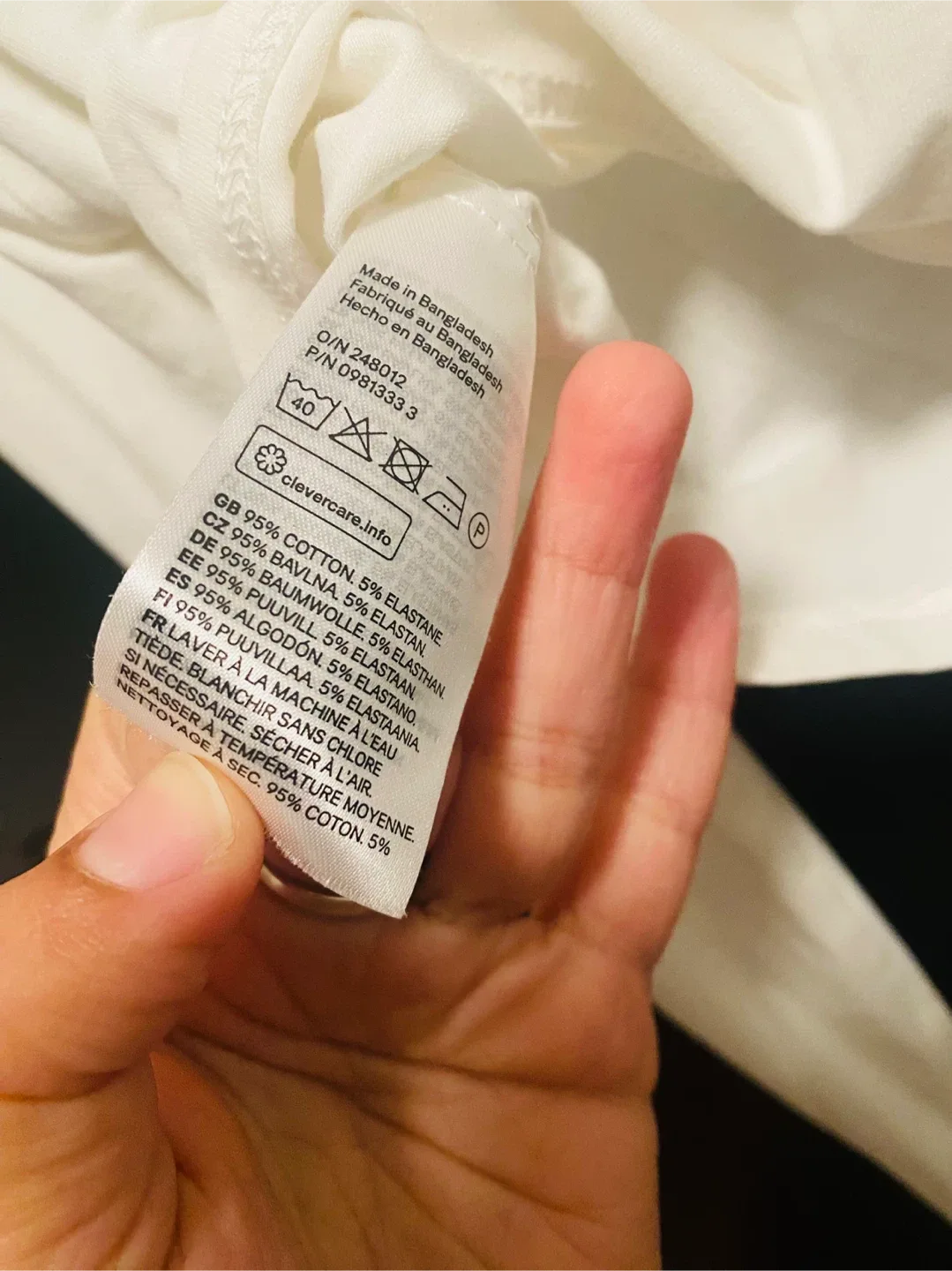 H&M Divided White Long Sleeve Top - Size M image indicator(5)