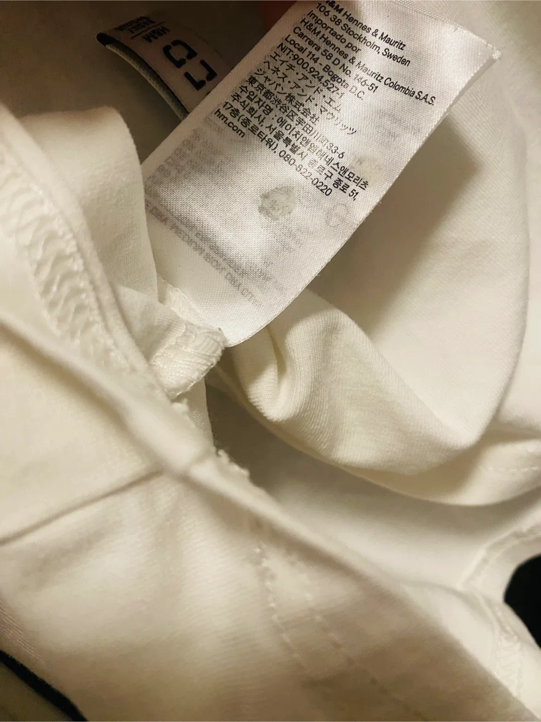 H&M Divided White Long Sleeve Top - Size M image indicator(7)