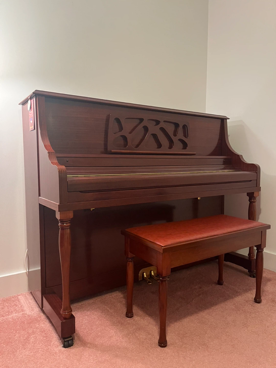 FREE Heintzman Upright Piano (Excellent condition) - photo 5