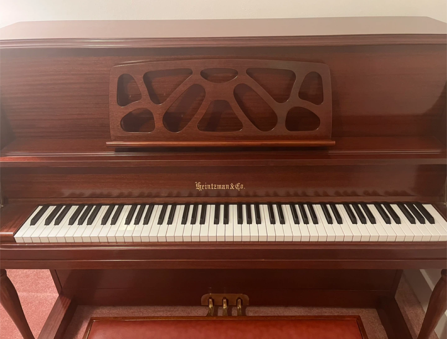 FREE Heintzman Upright Piano (Excellent condition) - photo 2