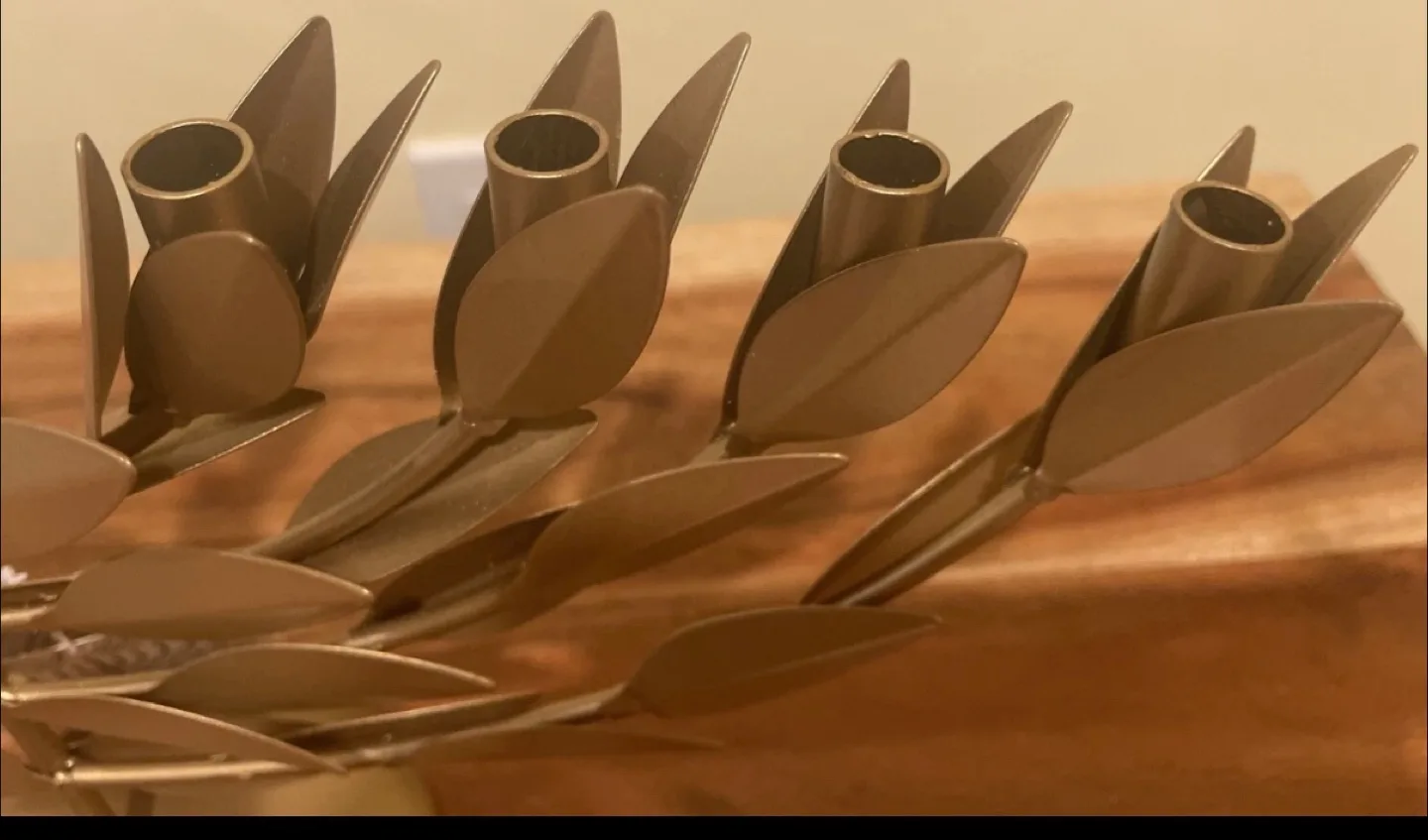 Hanukkah Menorah - Gold Leaf Design image indicator(7)