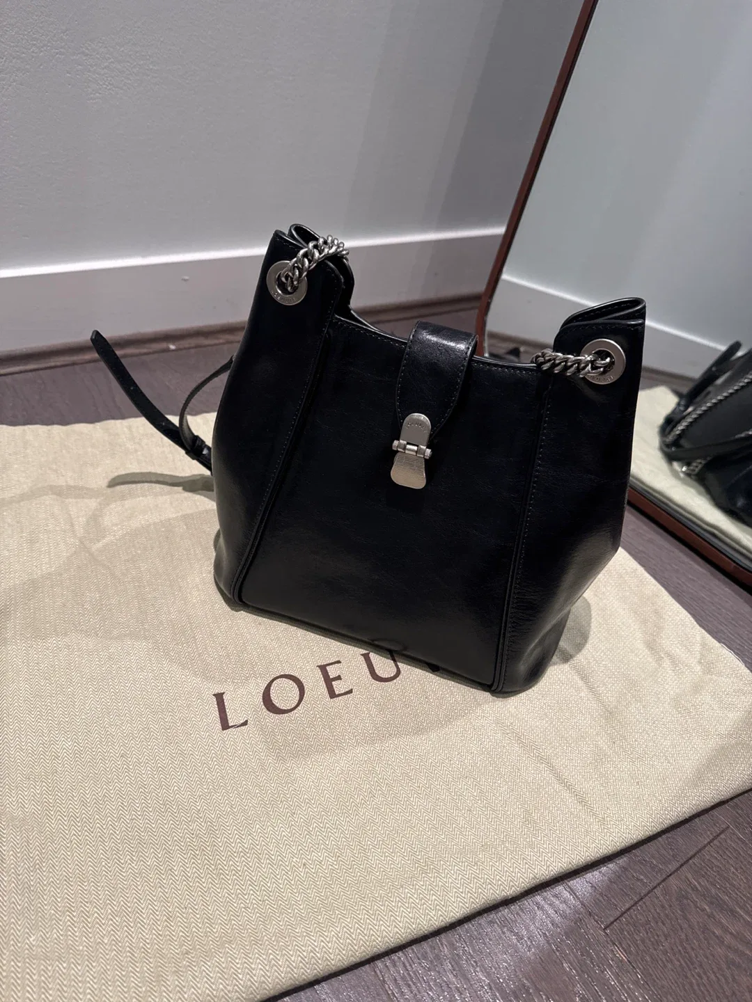 LOEUVRE Sac De Sortie Bucket Large Shoulder Bag - Noir image indicator(4)