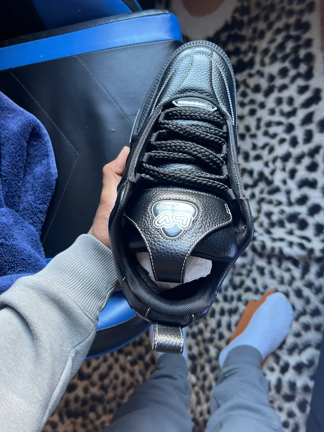 Louis Vuitton Black Leather Sneaker image indicator(6)