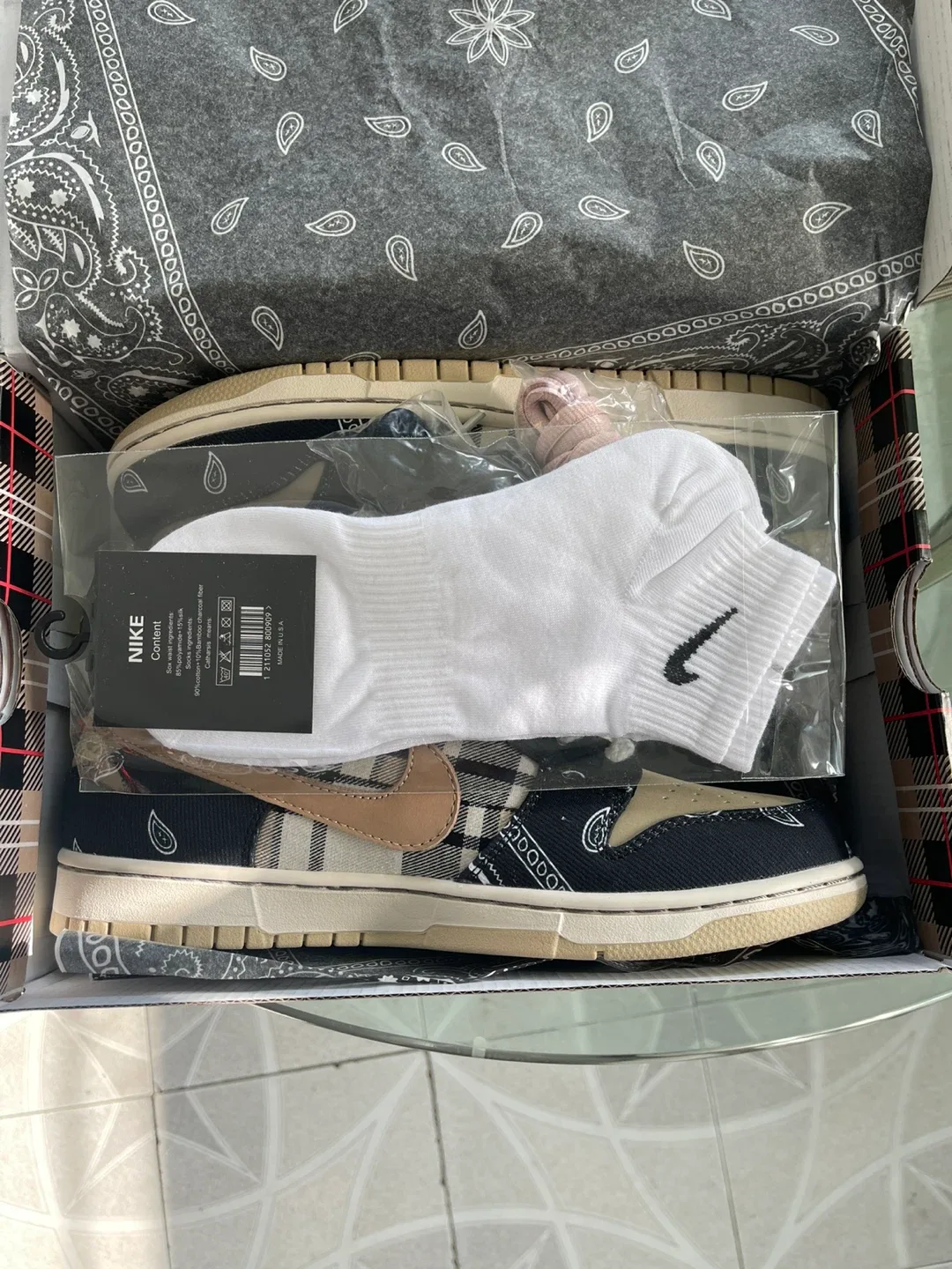 Nike SB Dunk Low Travis Scott Size 10 image indicator(3)