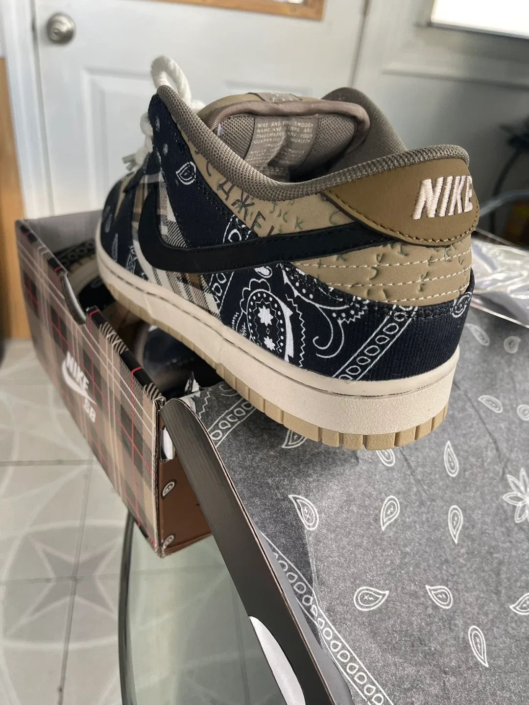 Nike SB Dunk Low Travis Scott Size 10 image indicator(8)