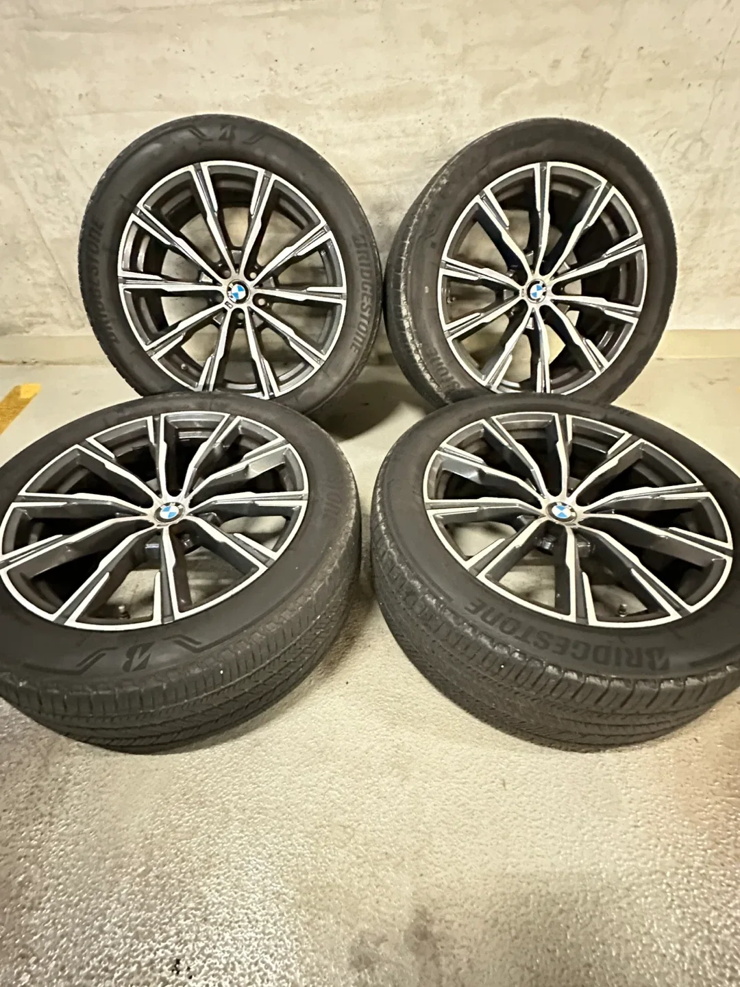 BMW  X5 Wheel & Tire Set.