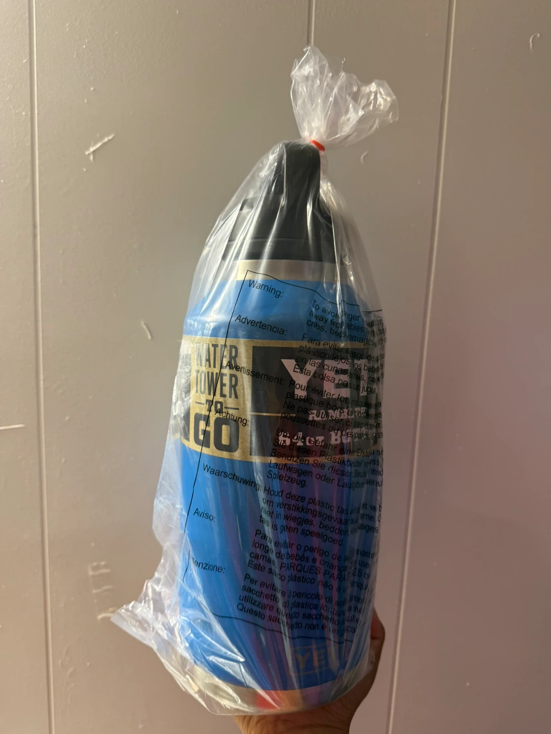 New YETI Rambler 64 oz Bottle Chug - Big Wave Blue