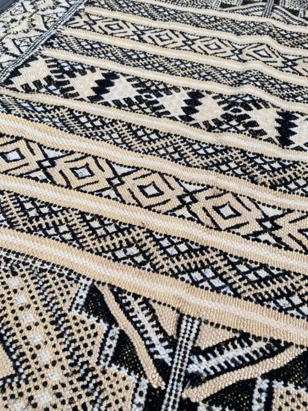 Authentic Moroccan Carpet image indicator(2)