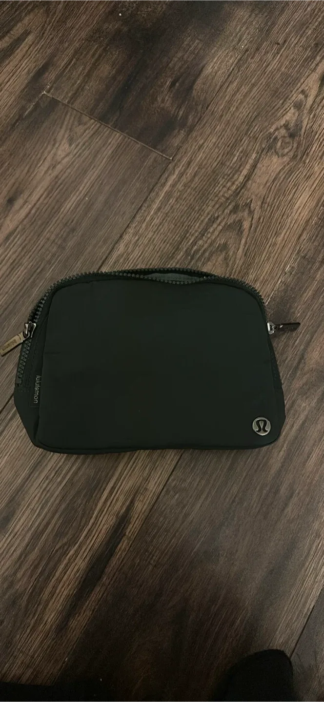 Lululemon items image indicator(4)