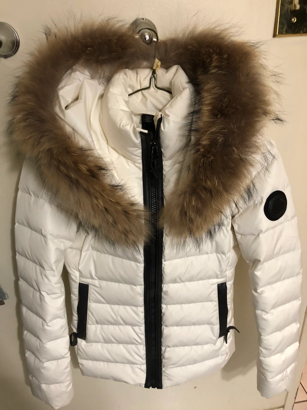 RUDSAK White Down Puffer Jacket with Fur Hood