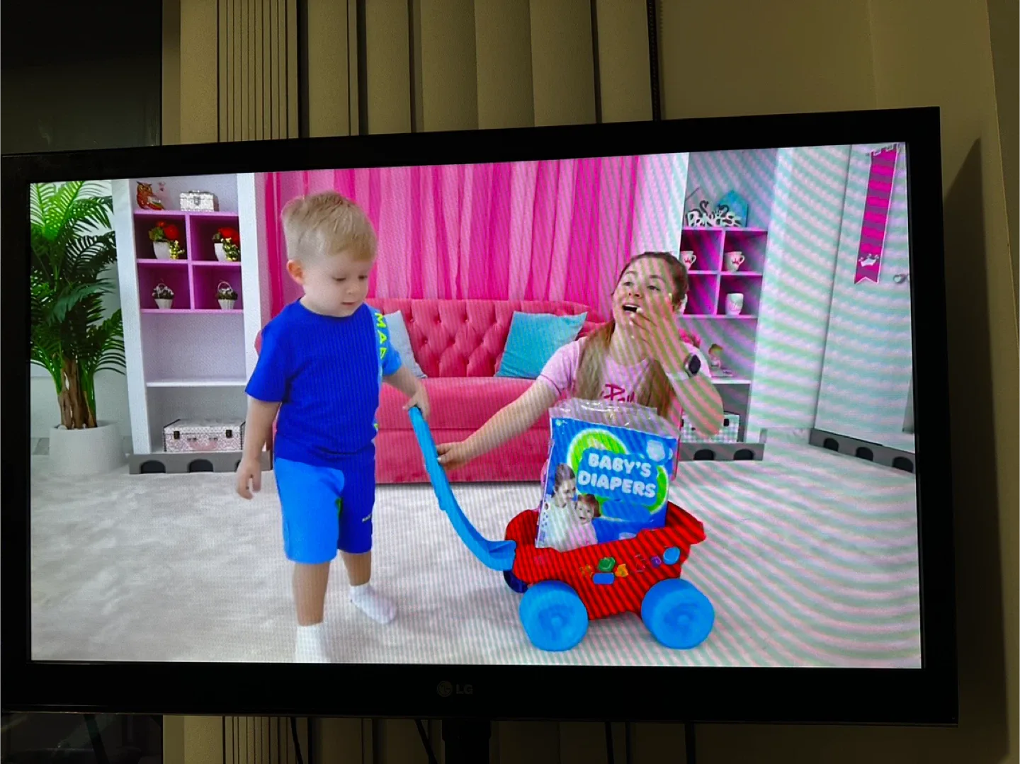 LG HD TV - Move out Sale