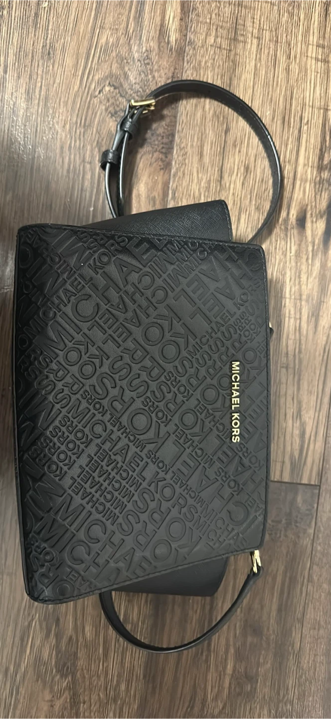 Michael Kors crossbody bag
