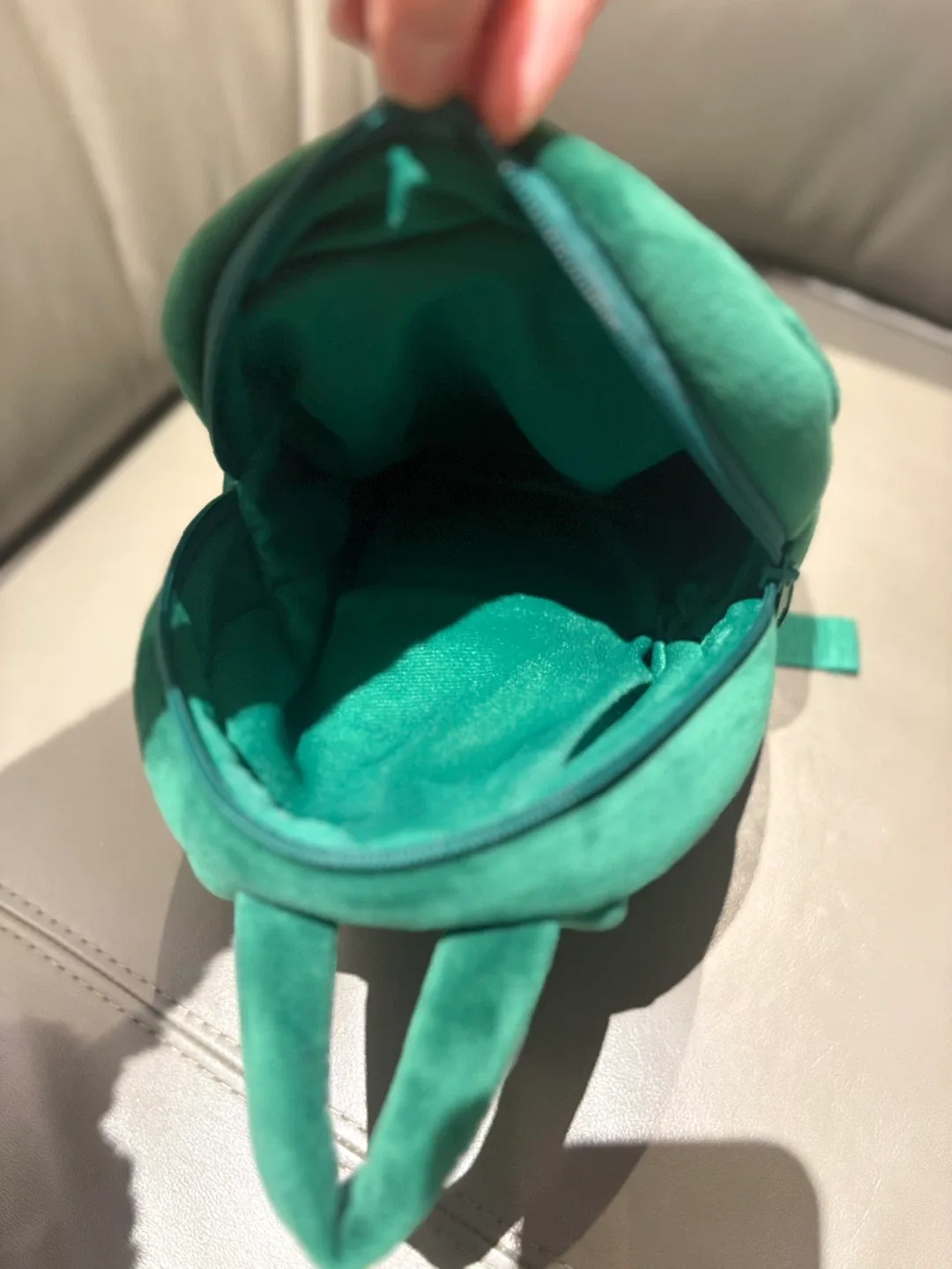 Green Dinosaur Plush Backpack - Kids image indicator(4)