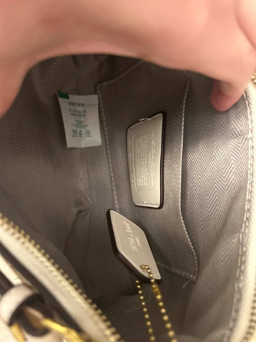 Crossbody Bag NOT COACH image indicator(3)