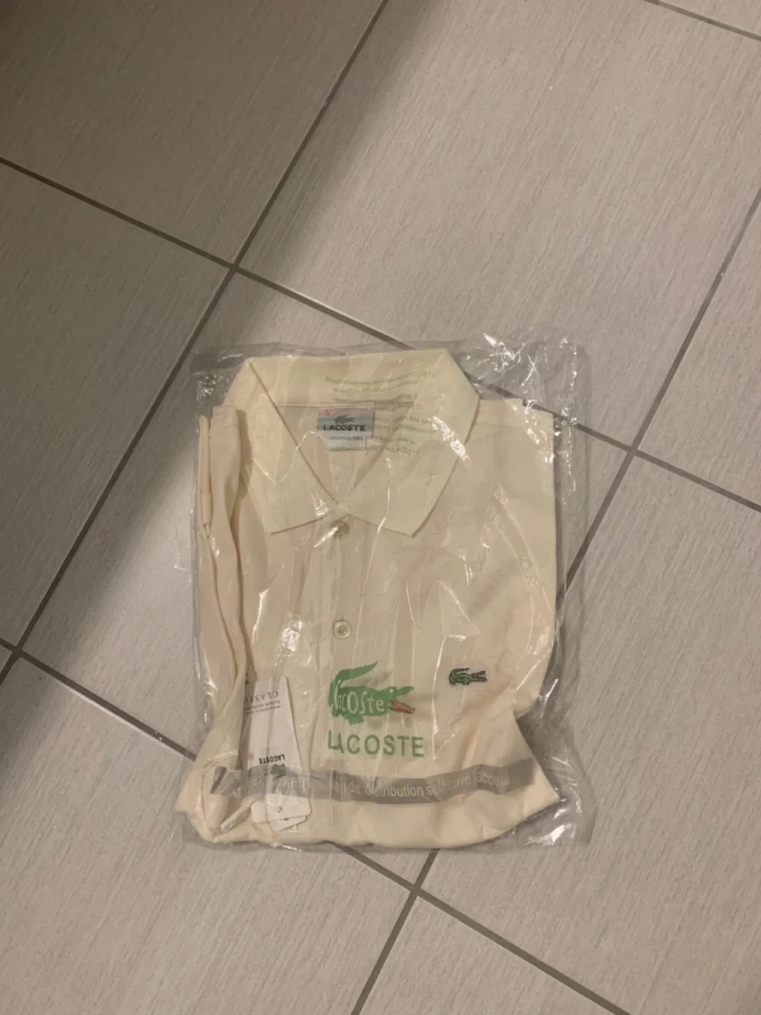 New Lacoste Classic Fit Polo Shirt - Cream image indicator(2)