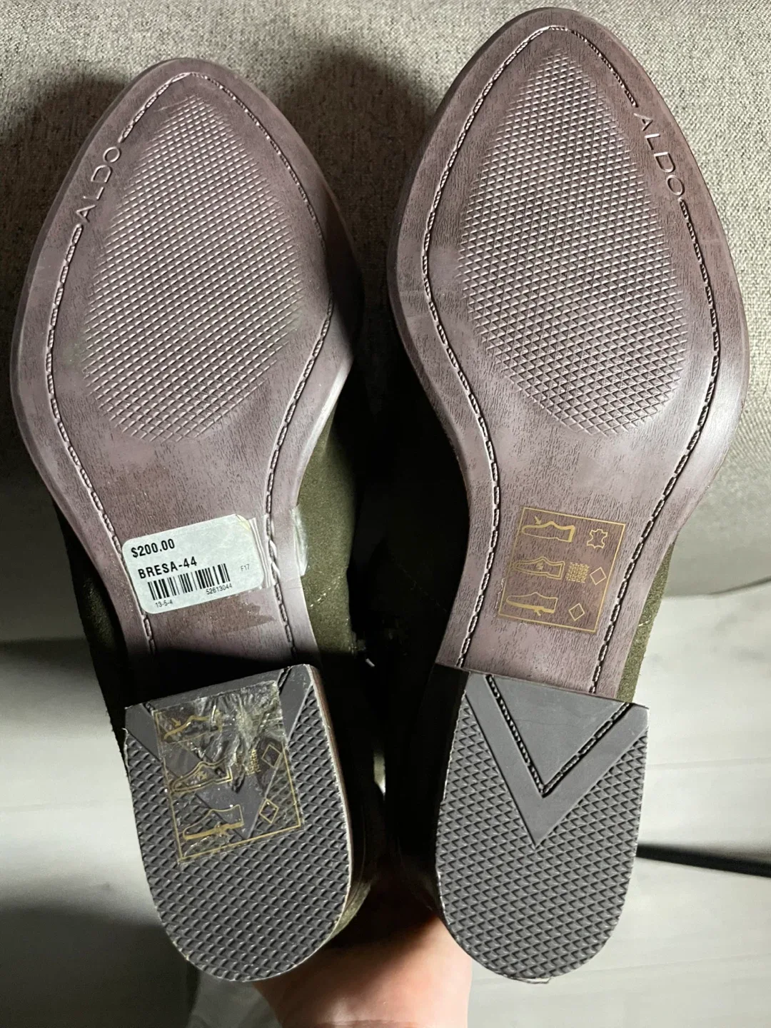 Stunning Olive Thigh-High Suede Boots – NEW! image indicator(3)