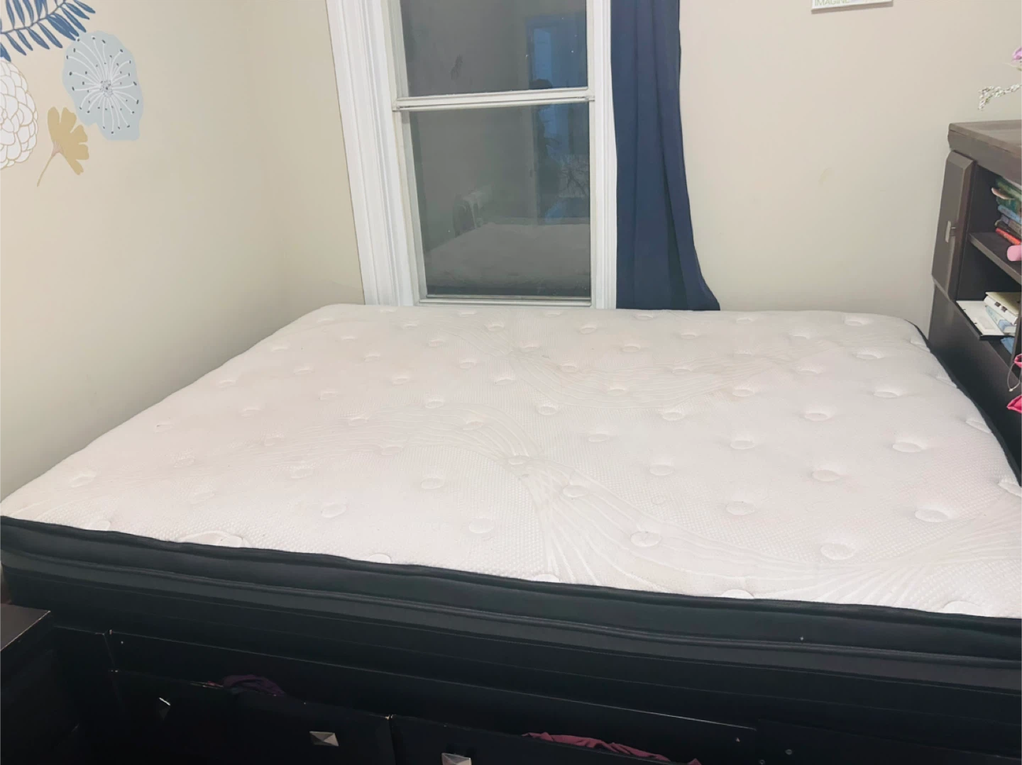 Queen Mattress - Good Condition