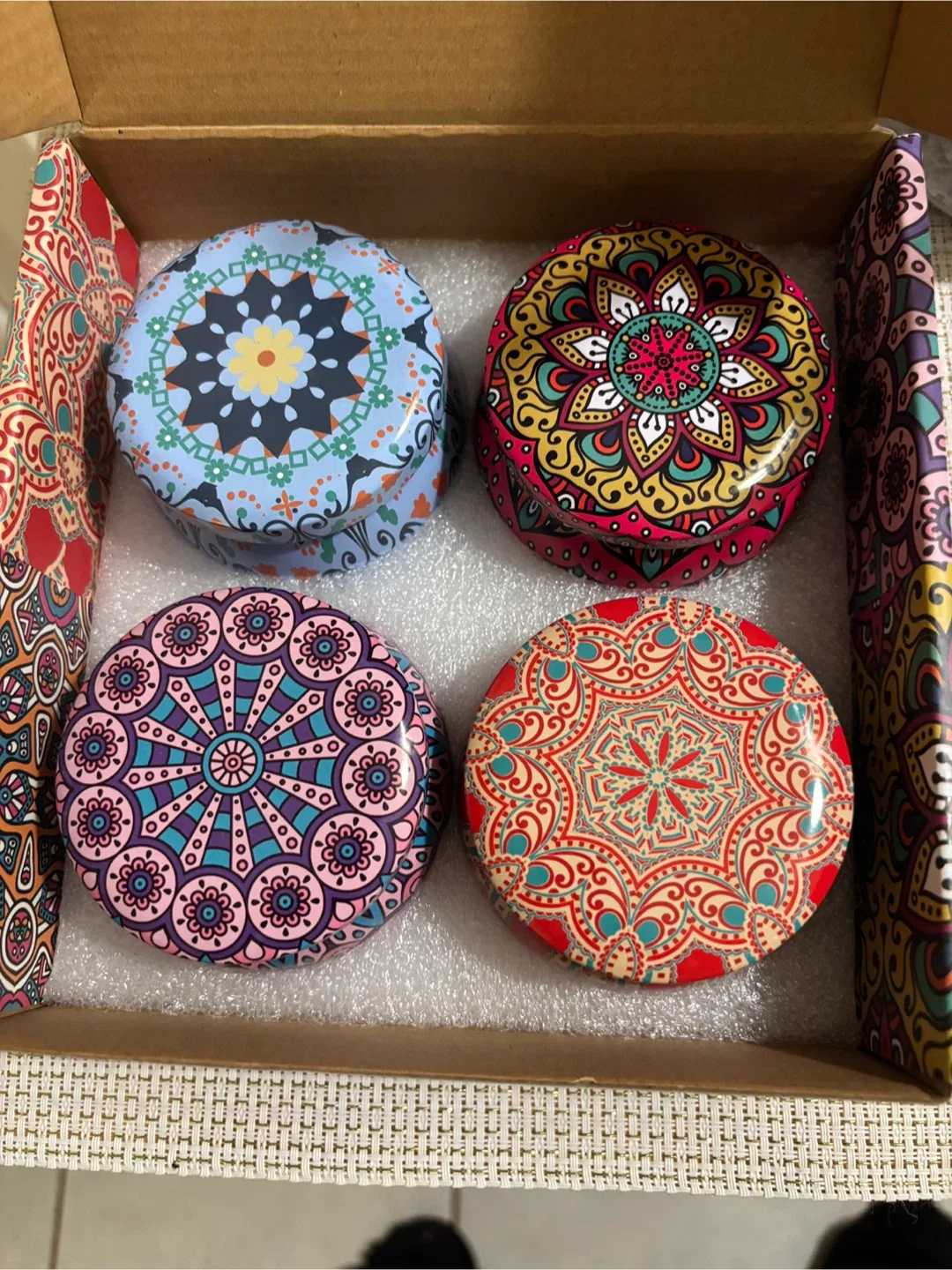 🌺 Set of 4 Scented Candles - Gift Boxed & Ready to Give! 🌺 image indicator(5)